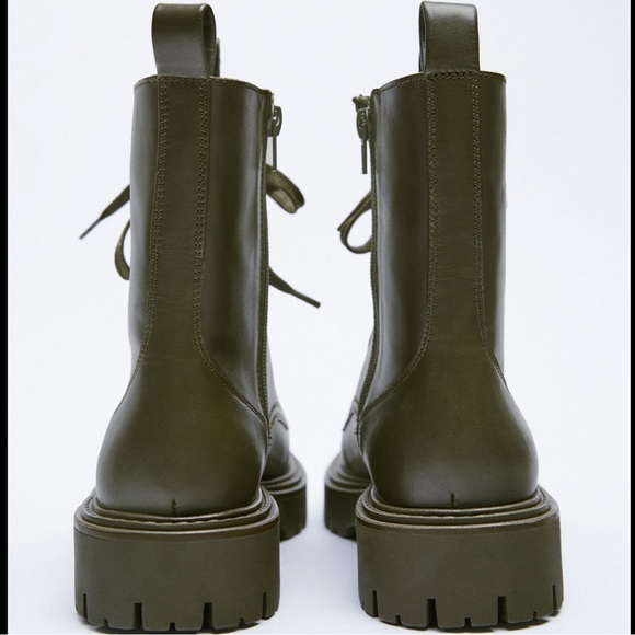 NWT leather lace up flat ankle boots - Picture 6 of 9